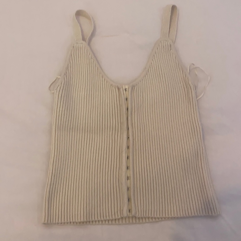Super cute knit top